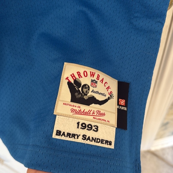 Barry Sanders, limited edition Mitchell and Ness 60th anniversary Lions jersey - Picture 5 of 12